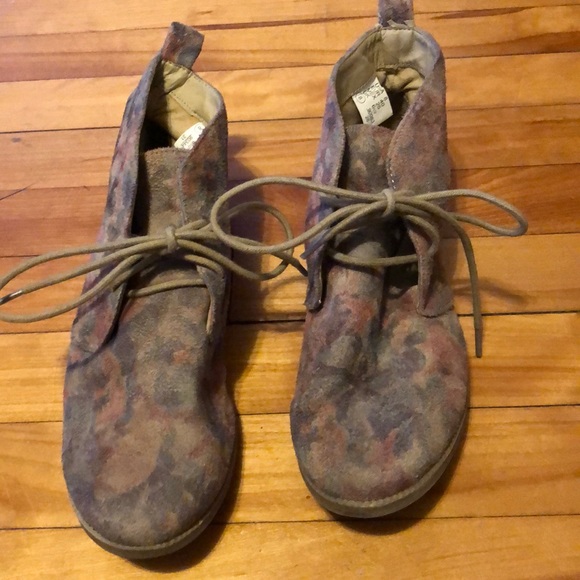 Floral suede London ankle boots - Picture 1 of 3